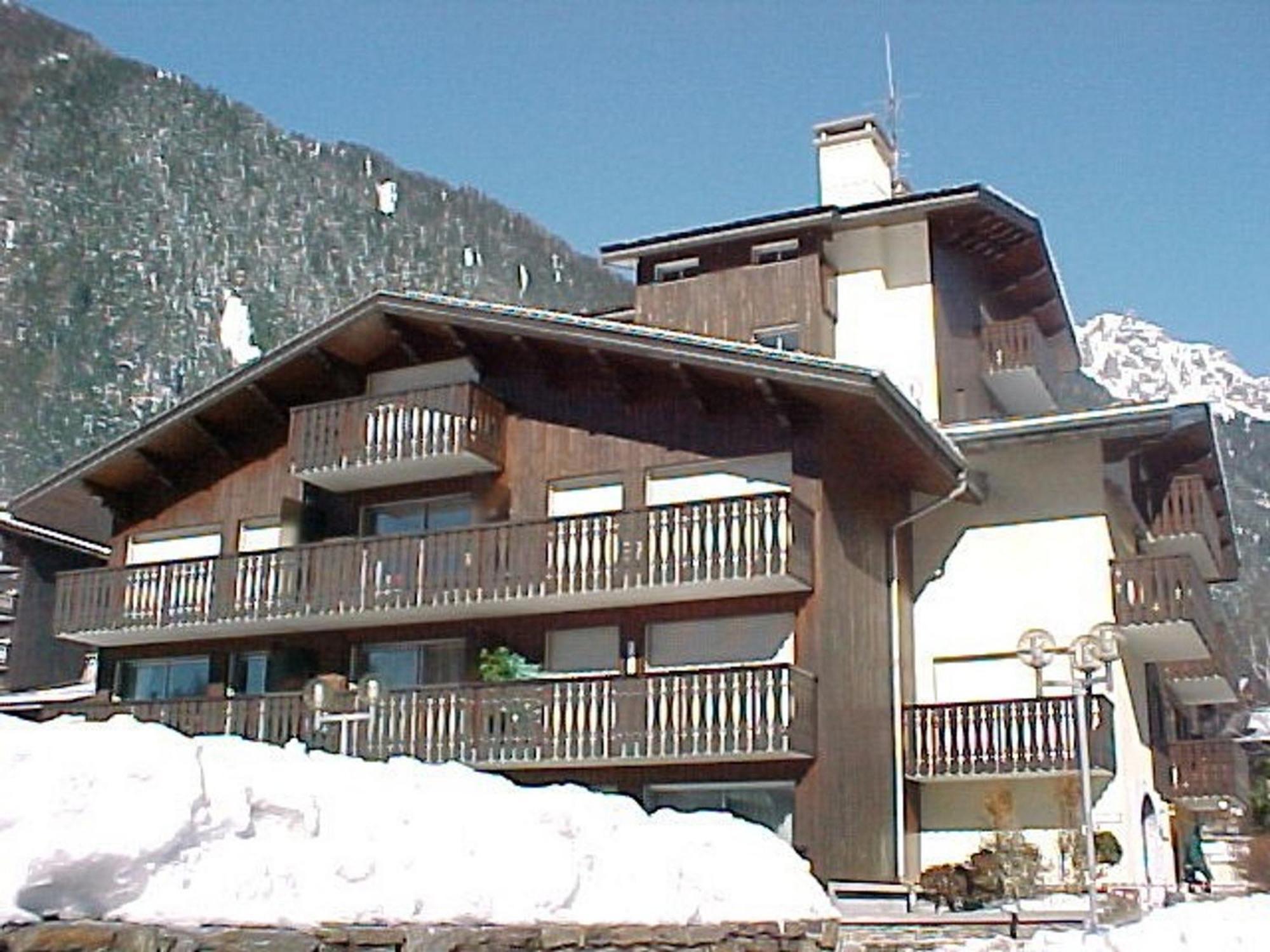Bel Appartement 2 Pieces Avec Parking A Chamonix - Fr-1-517-39 المظهر الخارجي الصورة